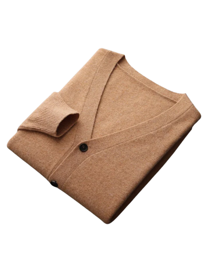 "Cardigan en laine mérinos tricoté Faunus" can be rewritten as "Cardigan en laine mérinos tricoté modèle Faunus".