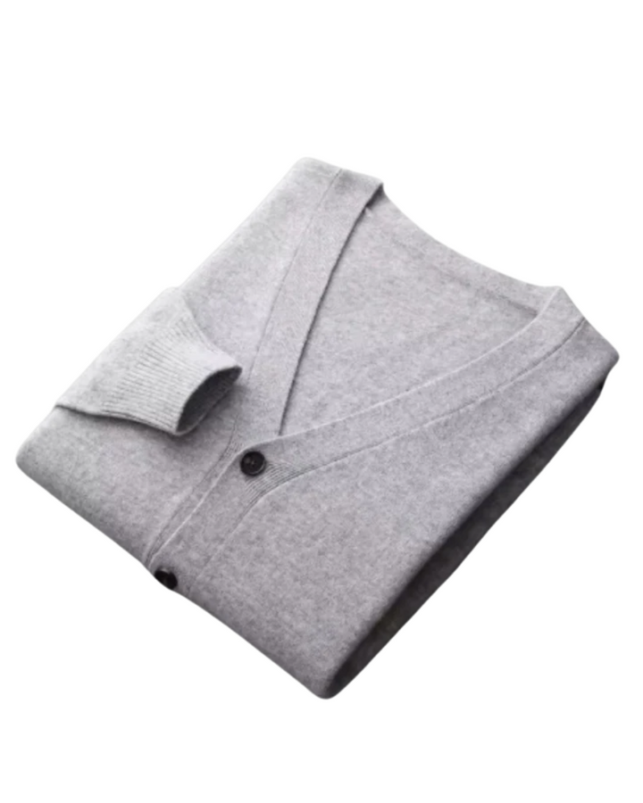 "Cardigan en laine mérinos tricoté Faunus" can be rewritten as "Cardigan en laine mérinos tricoté modèle Faunus".