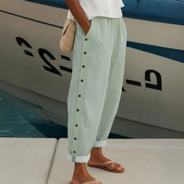 CAITLIN | PANTALON À RAYURES AVEC BOUTONS ÉLÉGANTS
