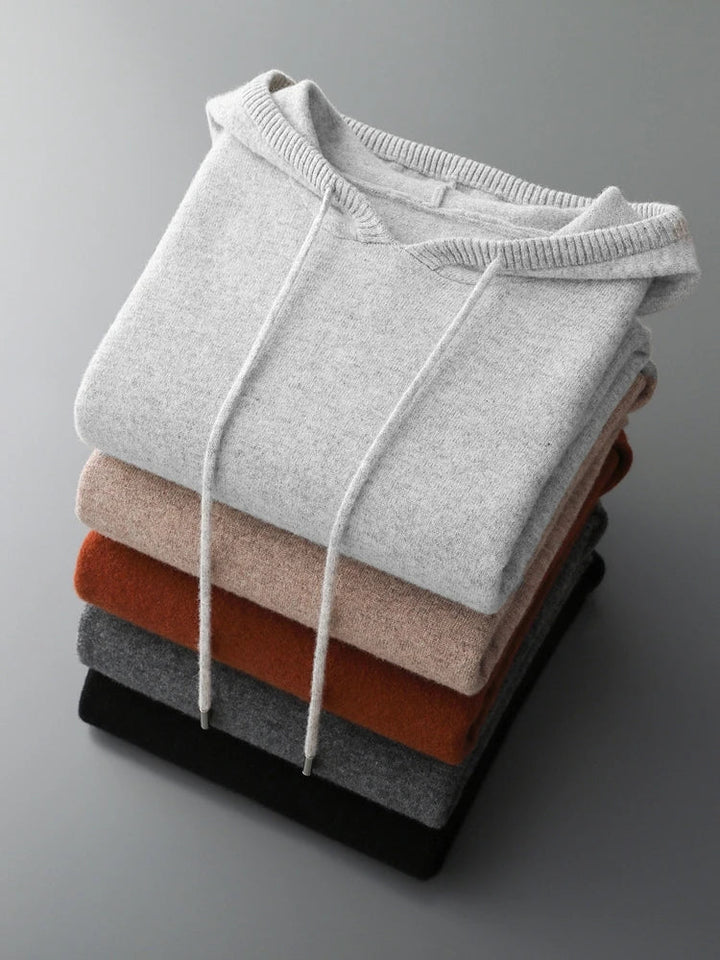 "Sweat à capuche en laine mérinos Sirlus" could be rewritten as "Sweat-shirt à capuche en laine mérinos Sirlus".