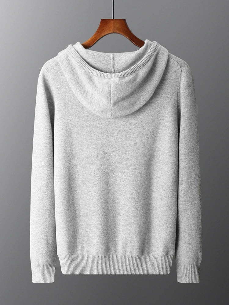 "Sweat à capuche en laine mérinos Sirlus" could be rewritten as "Sweat-shirt à capuche en laine mérinos Sirlus".