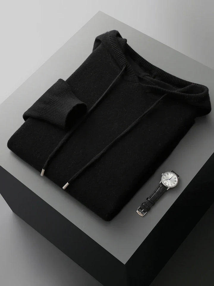 "Sweat à capuche en laine mérinos Sirlus" could be rewritten as "Sweat-shirt à capuche en laine mérinos Sirlus".