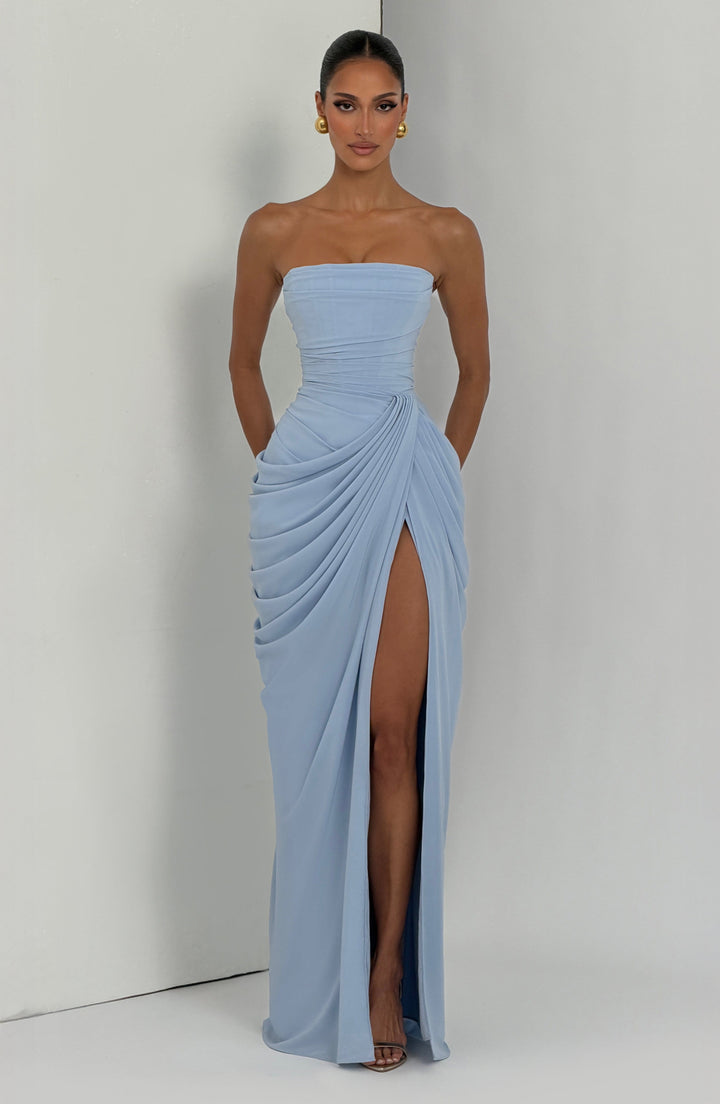 LARA | ROBE