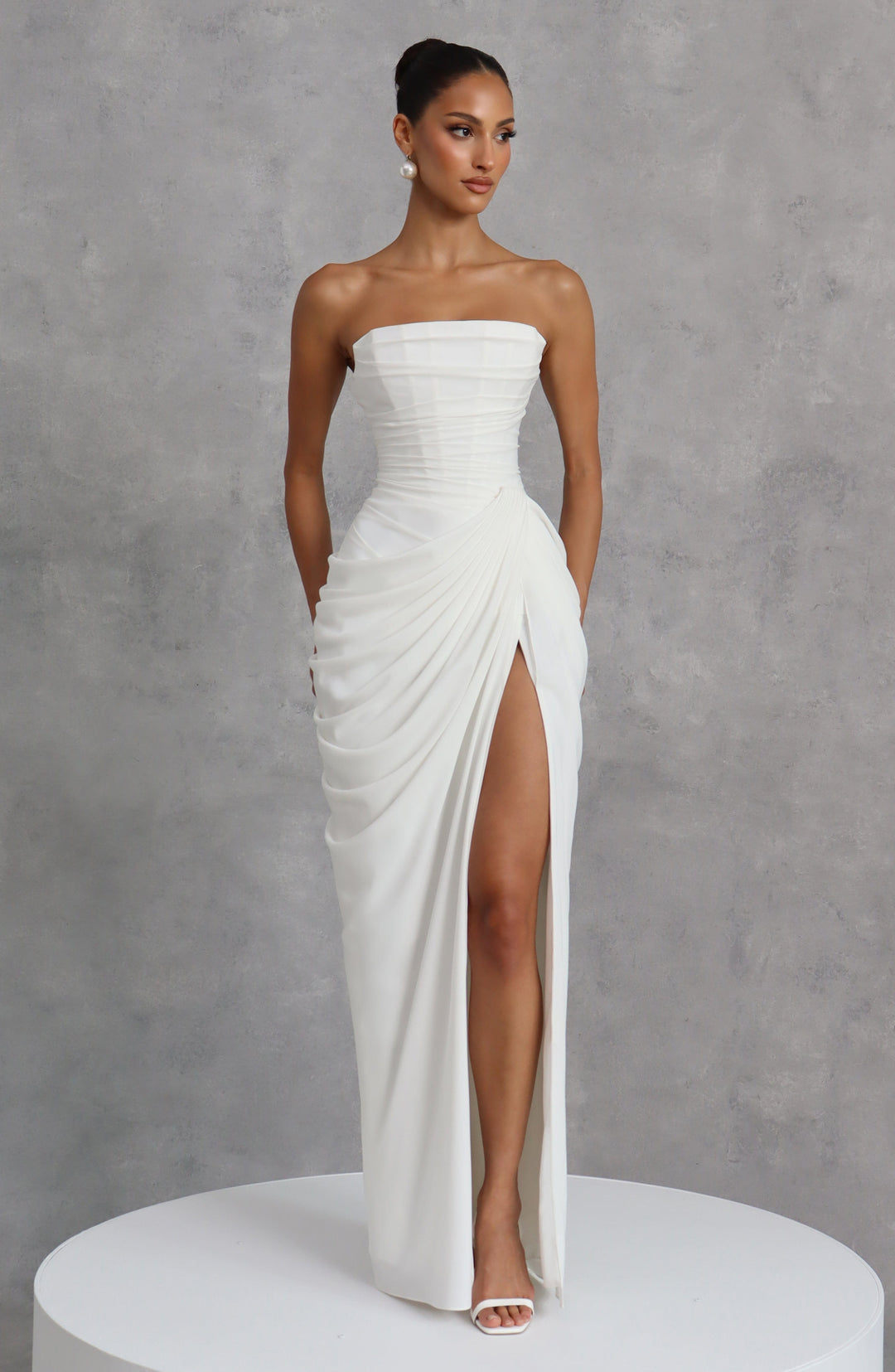 LARA | ROBE