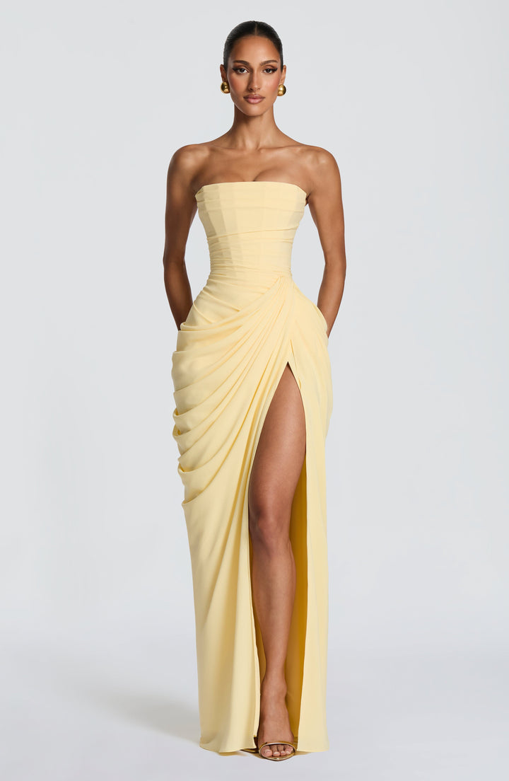 LARA | ROBE