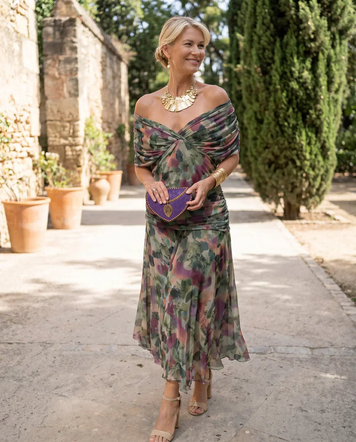 ROBE ÉLÉGANTE AVEC DÉCOLLETÉ EN V