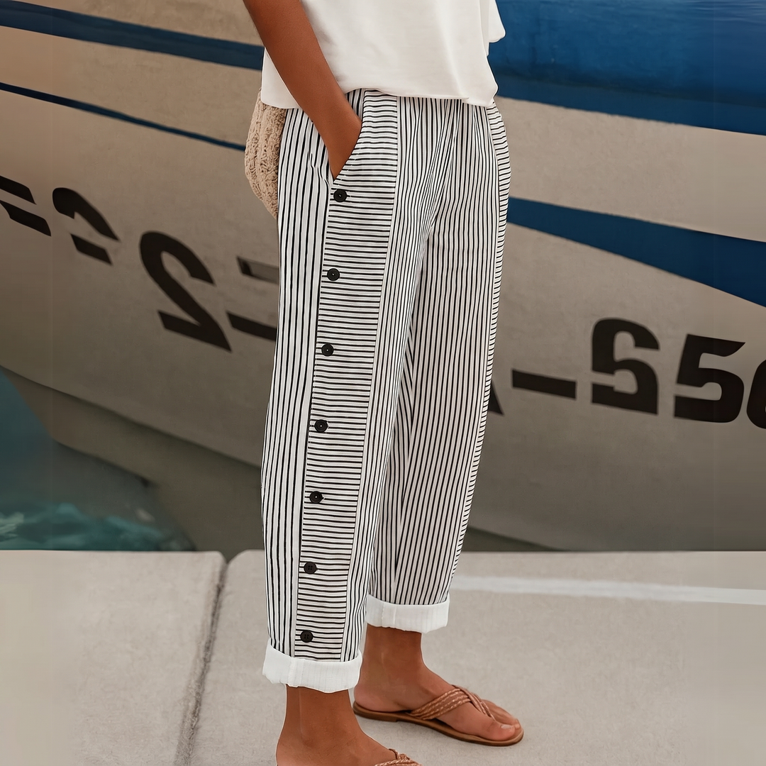 CAITLIN | PANTALON À RAYURES AVEC BOUTONS ÉLÉGANTS